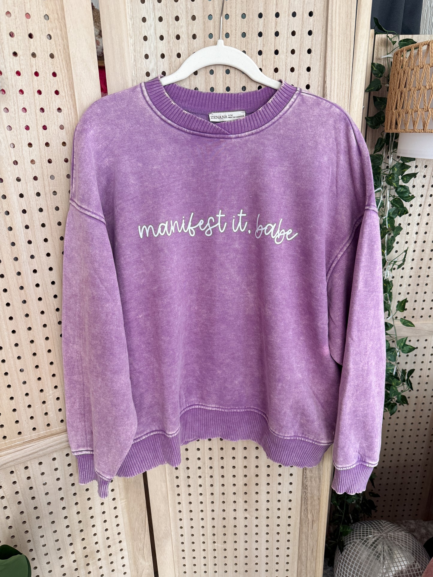 Minimalist “manifest it, babe” Oversized Sweater